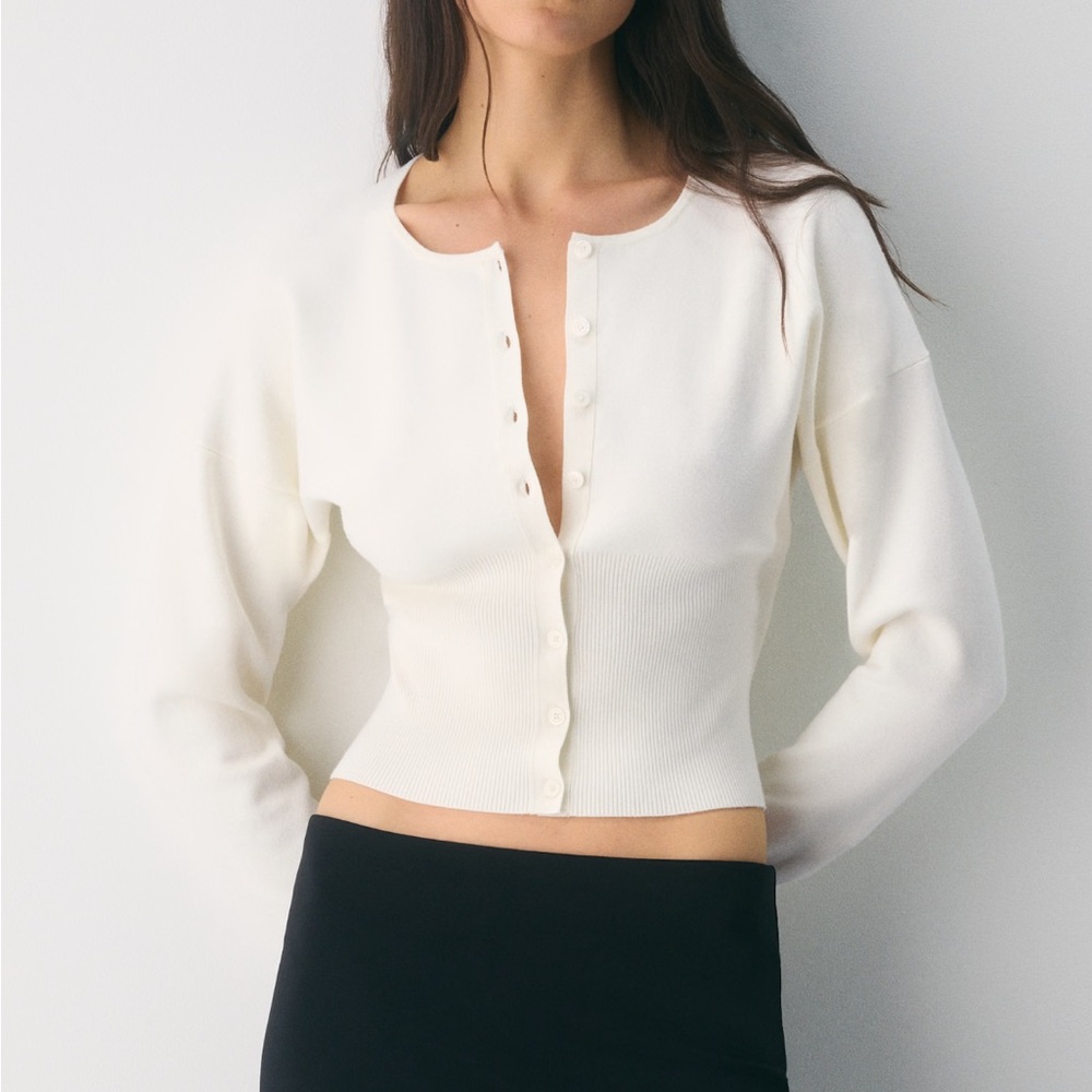 Aritizia Golighty Cardigan (light birch)